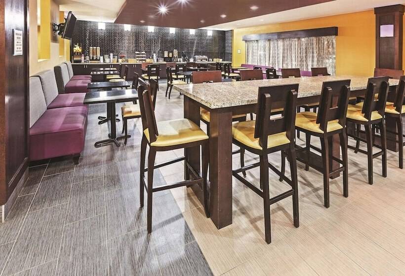 酒店 La Quinta By Wyndham Jourdanton   Pleasanton