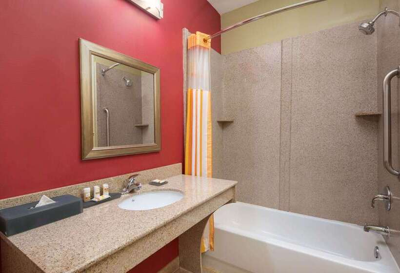 هتل La Quinta By Wyndham Atlanta Union City