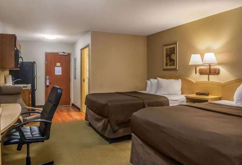 Hotel Suburban Studios Wheeling  Triadelphia