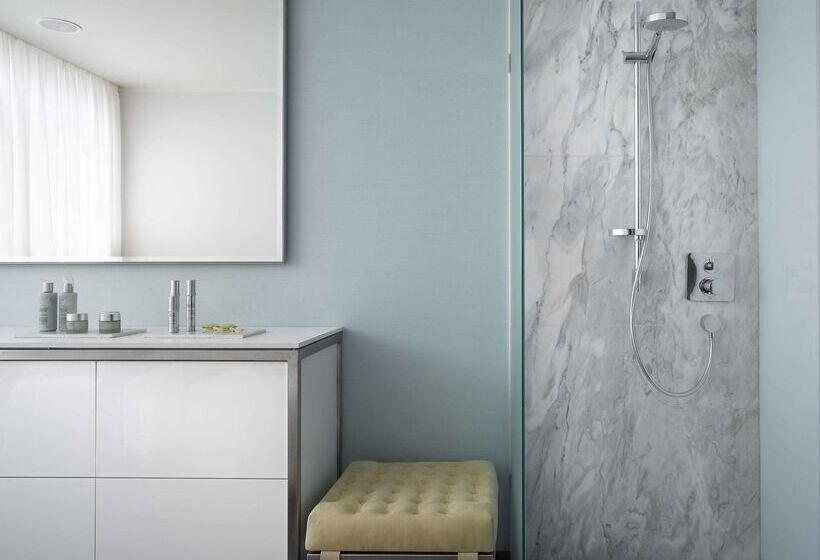 Fotos del hotel The Emblem:  27