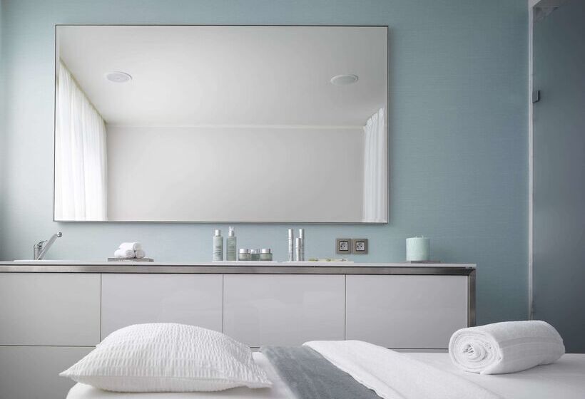 Fotos del hotel The Emblem:  36