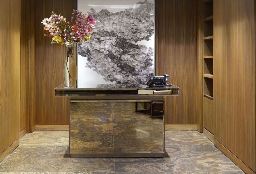 Fotos del hotel The Emblem:  48