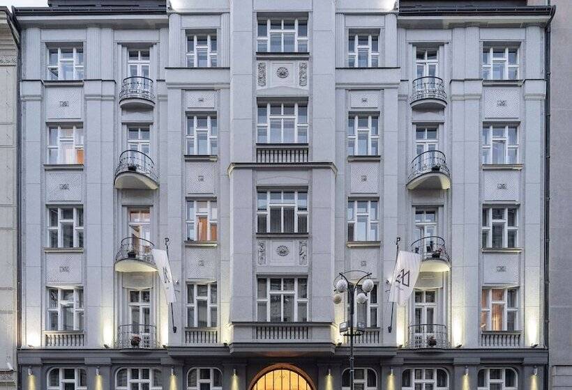 Fotos del hotel The Emblem:  2