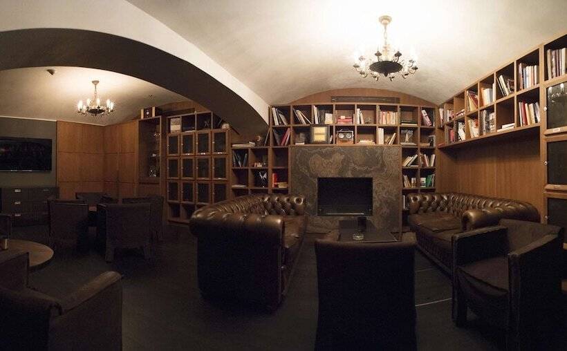 Fotos del hotel The Emblem:  53