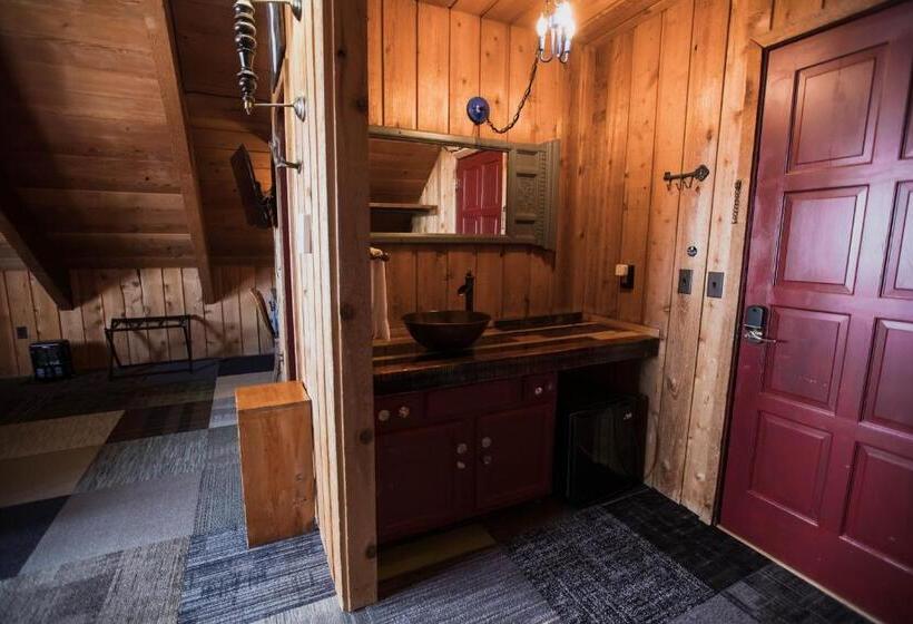 هتل The Viking Lodge   Downtown Winter Park Colorado