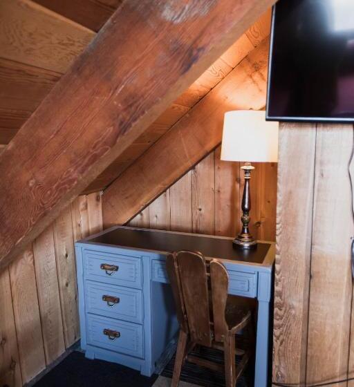هتل The Viking Lodge   Downtown Winter Park Colorado