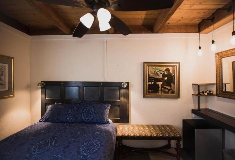 هتل The Viking Lodge   Downtown Winter Park Colorado