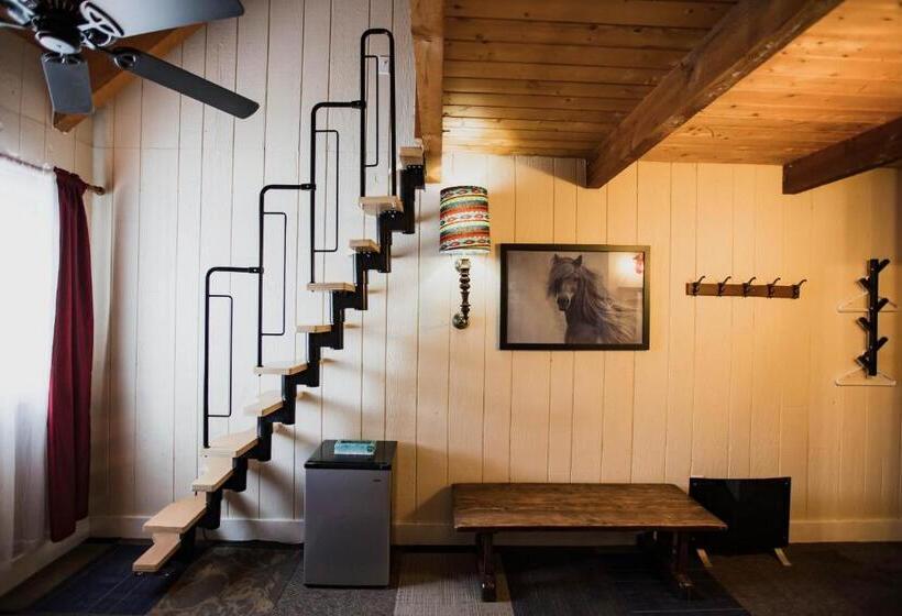 هتل The Viking Lodge   Downtown Winter Park Colorado