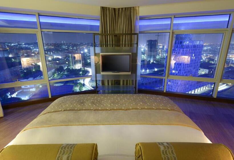 ホテル Wyndham Grand Istanbul Europe