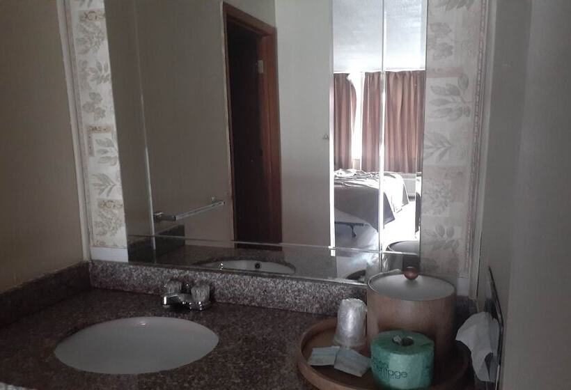 فندق على الطريق Holiday Lodge Virginia