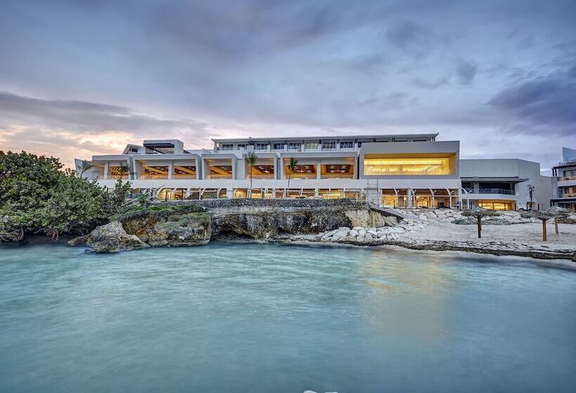 Royalton Negril, An Autograph Collection Allinclusive Resort