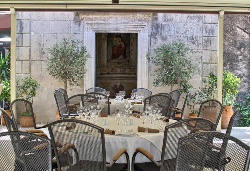 The Pucic Palace
