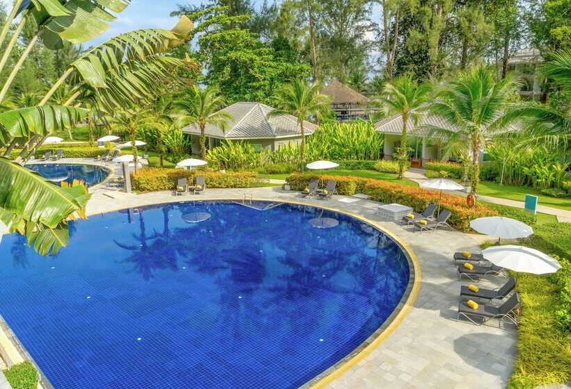 استراحتگاه Sentido Khao Lak