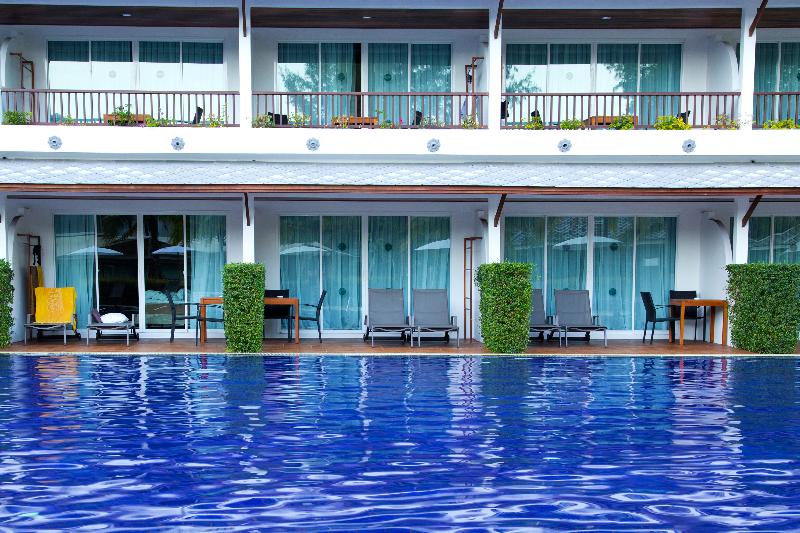 استراحتگاه Sentido Khao Lak