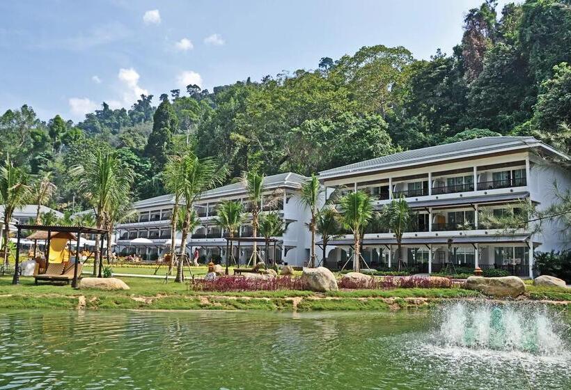 استراحتگاه Sentido Khao Lak
