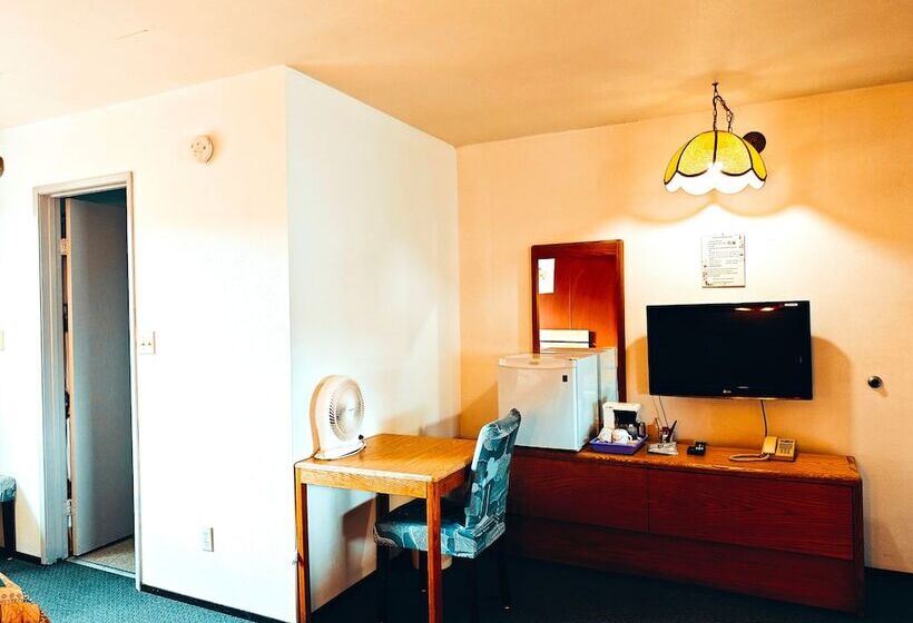 Cozy Corner Motel & Restaurant