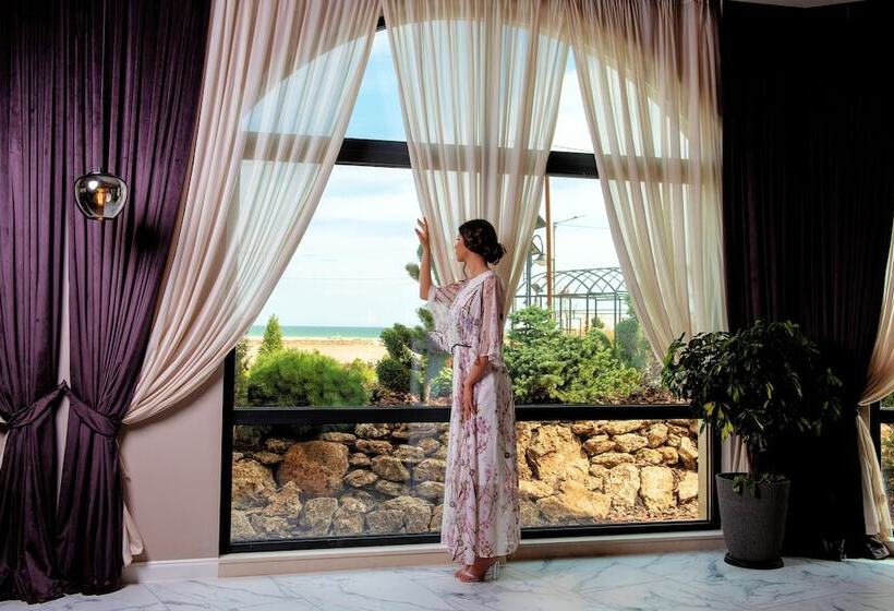 Casa Di Fiore Spa And Medical Hotel, Mineral Pools & Private Beach