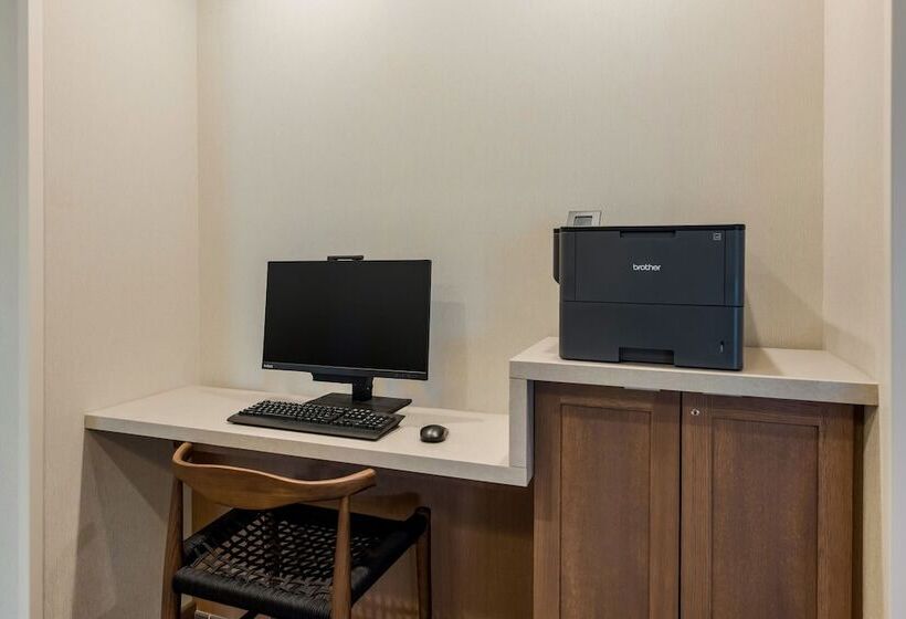 هتل Fairfield By Marriott Inn & Suites Columbus Canal Winchester