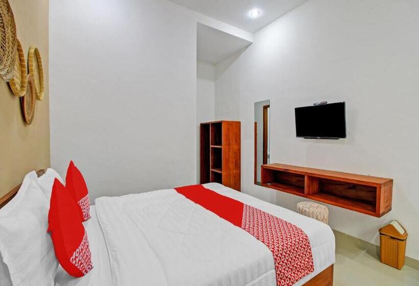 هتل Oyo 90820 Madania Guesthouse
