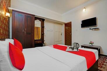 هتل Flagship South Fort Inn