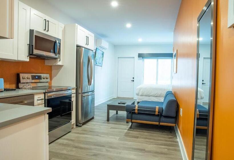 Peachtree Suites   Jersey City