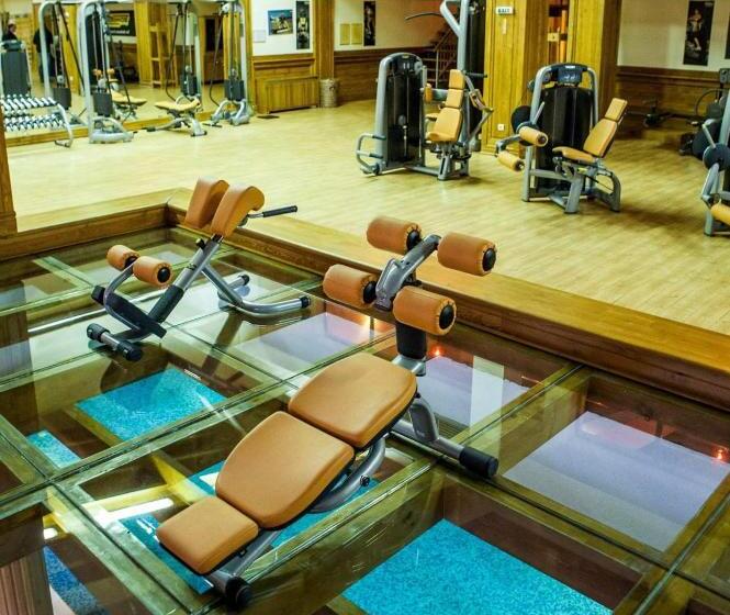 استراحتگاه Pirin Golf Hotel Private Studios