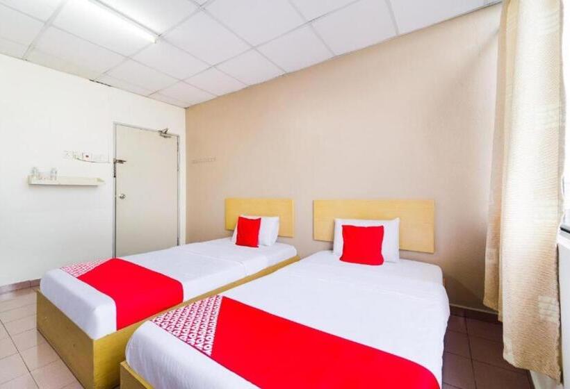 Cp Hotel