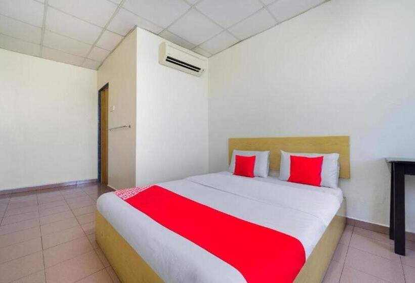 Cp Hotel