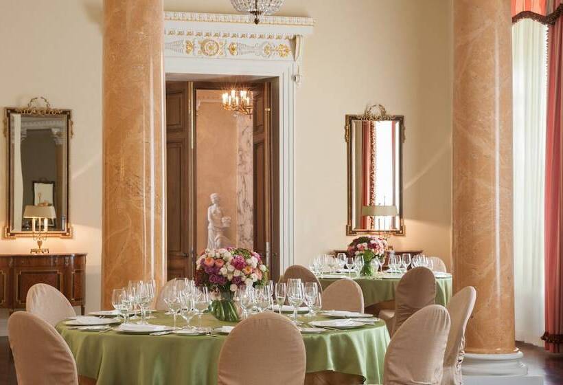 Four Seasons Hotel Lion Palace St. Petersburg