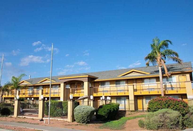 هتل American Inn