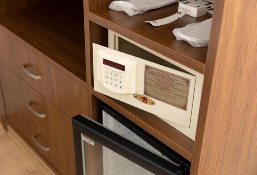 Fotos del hotel Black Tulip:  46