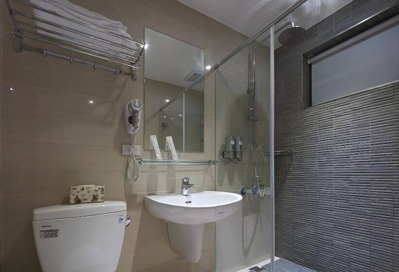 هتل Chingjing Inn