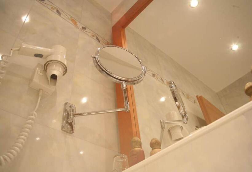 Fotos del hotel Corvinus:  31