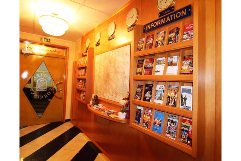 Fotos del hotel Corvinus:  16