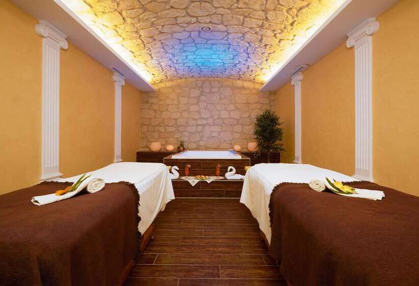 ホテル Dorint Marc Aurel Spa & Golf Resort
