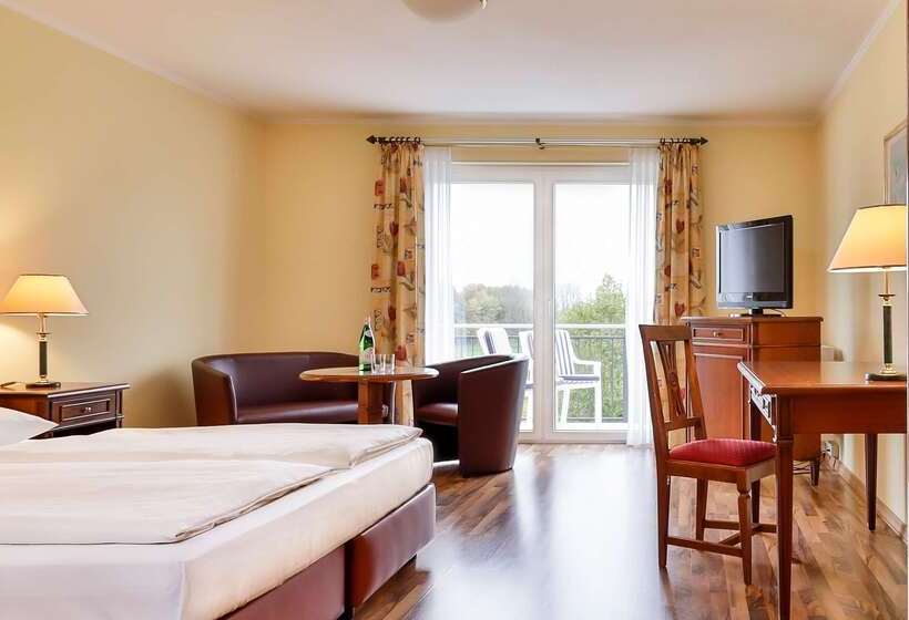 ホテル Dorint Marc Aurel Spa & Golf Resort