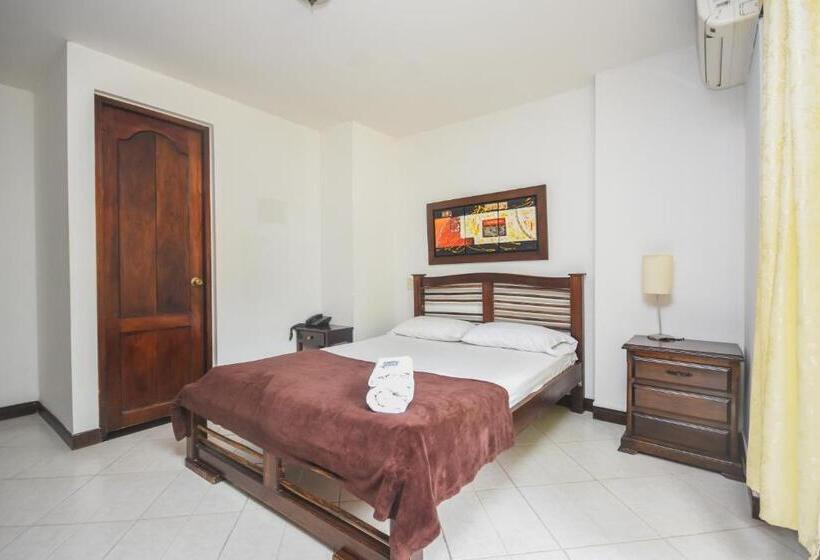 Fotos del hotel Estadio Real:  6