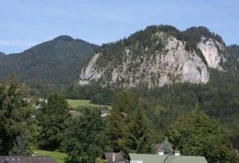 Отель Garni Schernthaner