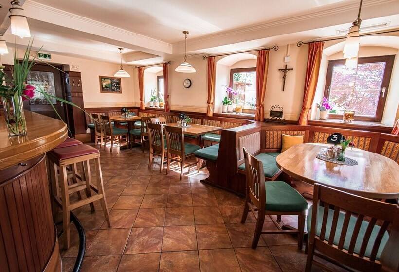 ホテル Gasthof Pöchhacker