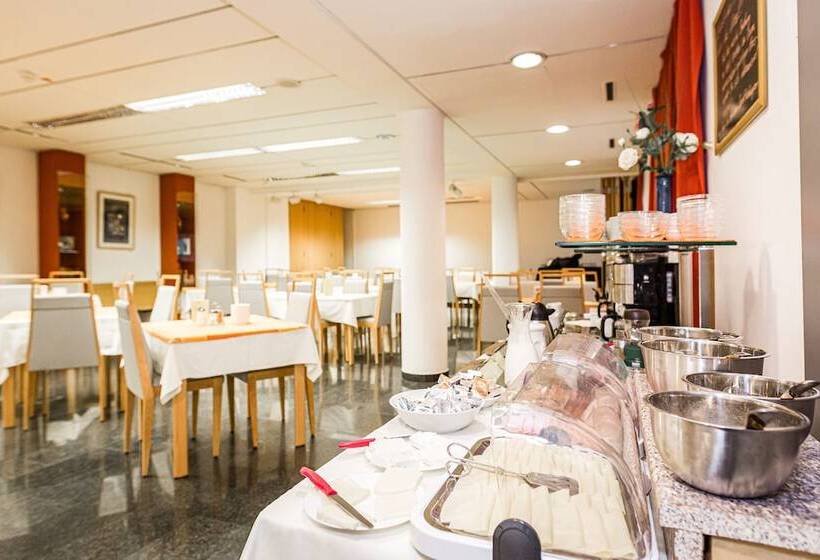 Fotos del hotel Korotan:  11