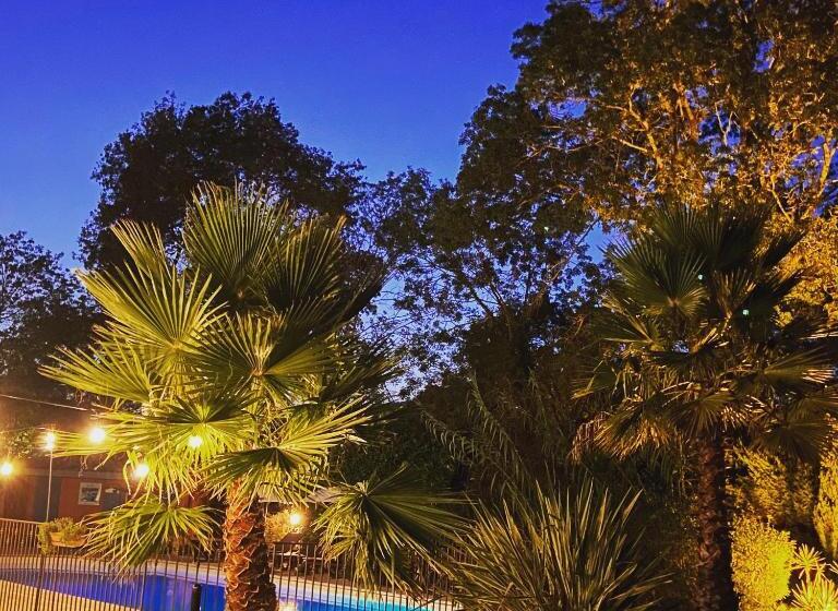 בית מלון כפרי Logis La Bastide Des Golfs