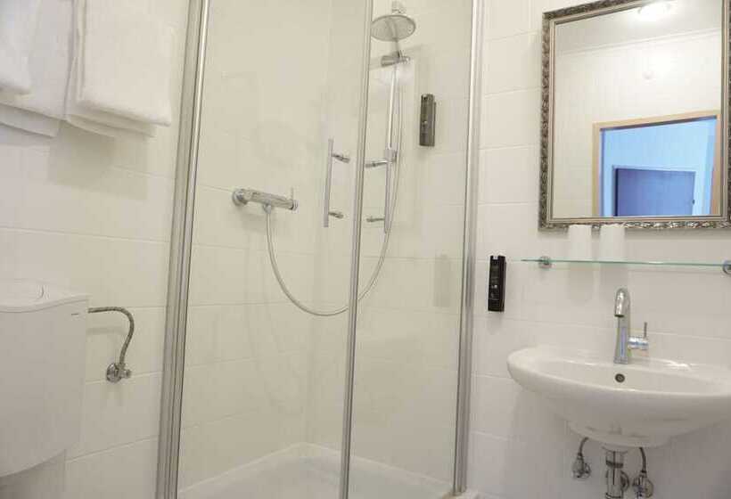 Fotos del hotel Pension Lumes:  11