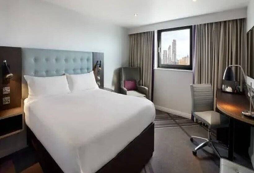 Fotos del hotel Premier Inn London City - Old Street:  4
