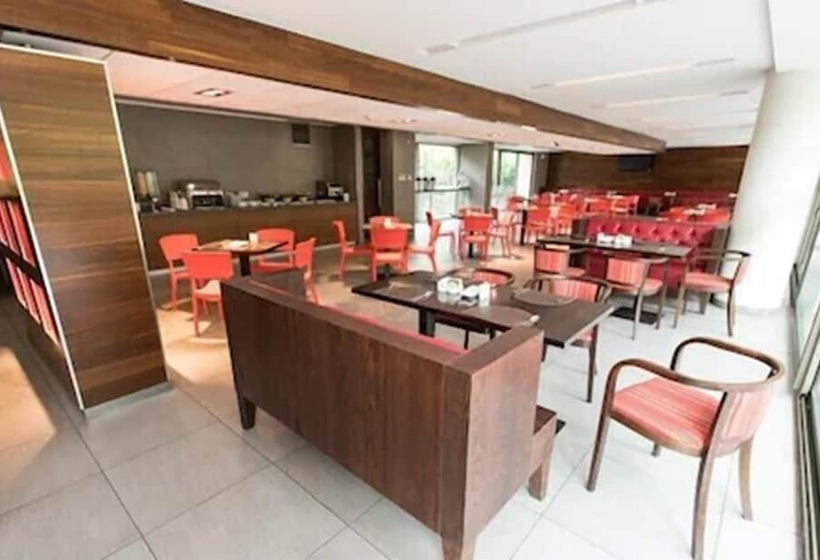 هتل Abba Presidente Suites Santiago