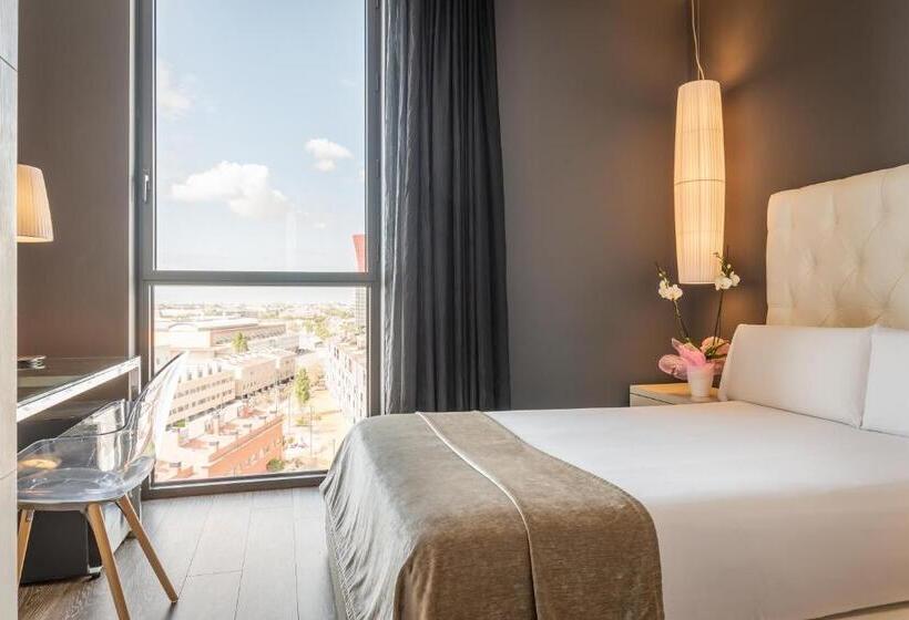 בית מלון כפרי Sb Plaza Europa