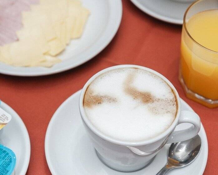 هتل Tucuman Palace