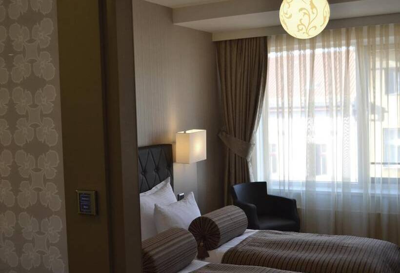 Fotos del hotel Vier Jahreszeiten Berlin City:  2