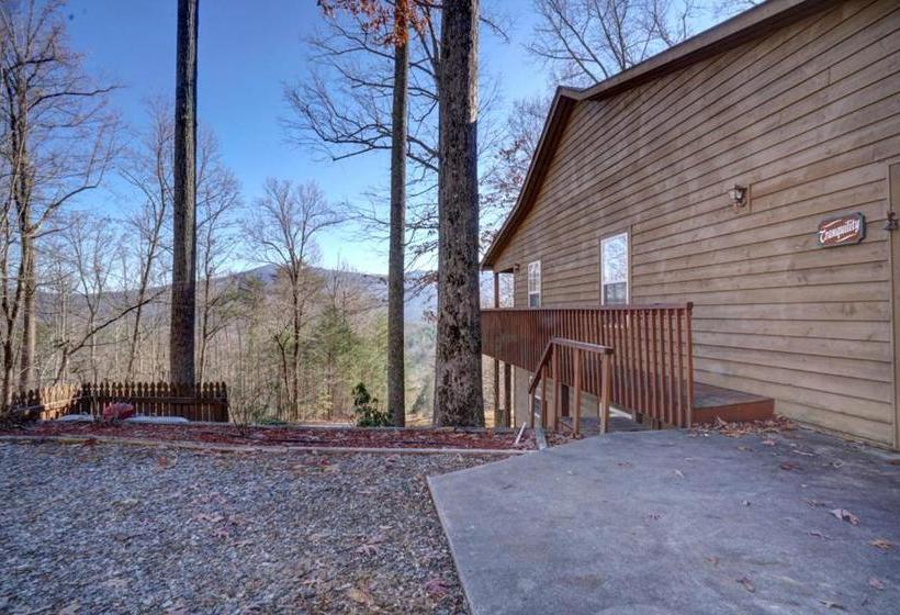 Paradise Hills, Winery Resort & Spa