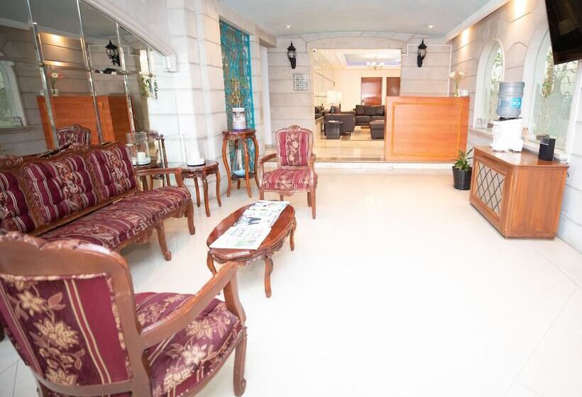 Residence L' Heritage Aristóteles 225 by Bluebay