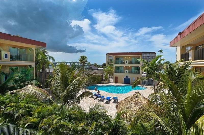 استراحتگاه Coconut Cove Allsuite